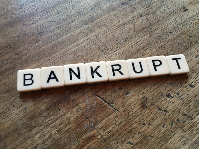 simonmichaelhill-bankrupt-2922154_1280